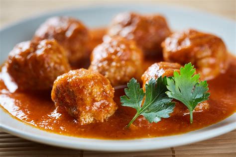  La Boulette de Tangshan : Un Rêve Savoureux de Viande juteuse et de Sauce Piquante en Harmonie !